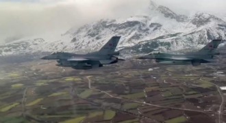 Jetler Erzincan’ın kurtuluşu için havalandı